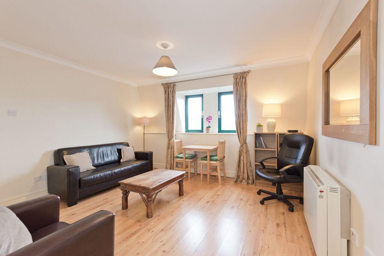 St. Stephens Green D2 Apartment *